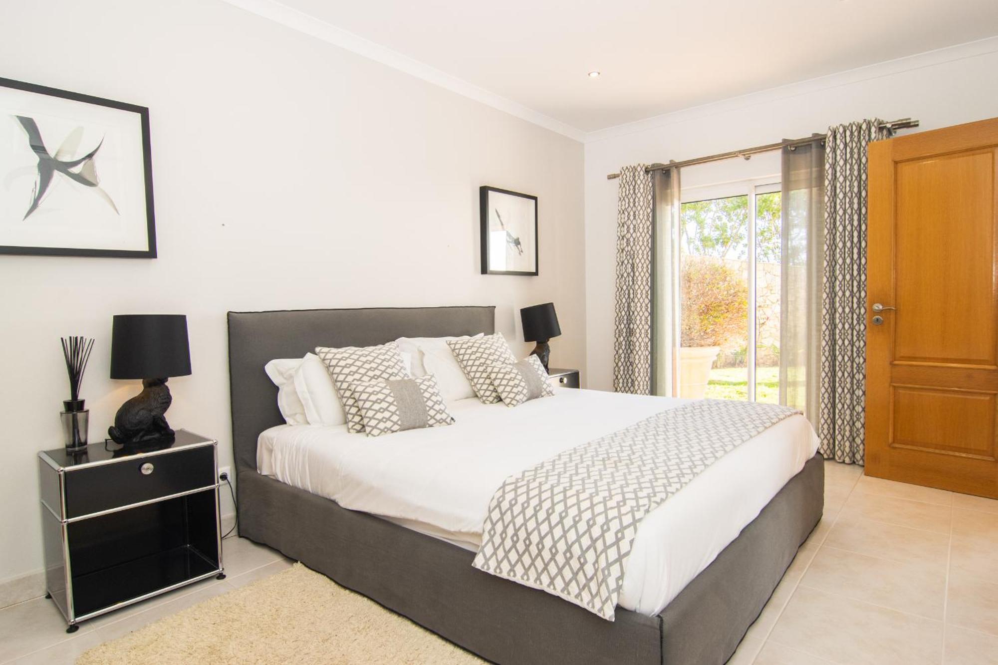 The View - Santo Antonio Villas, Golf & Spa Salema Bagian luar foto