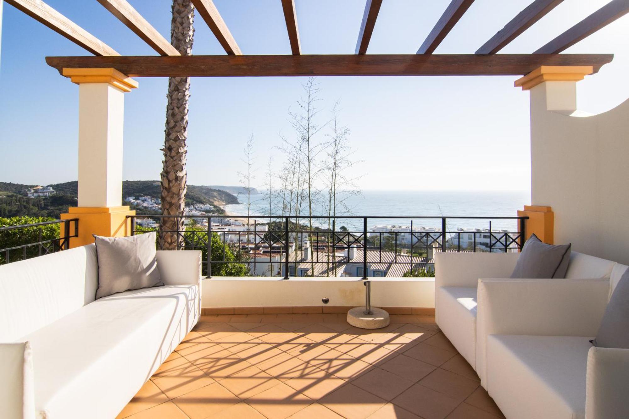 The View - Santo Antonio Villas, Golf & Spa Salema Bagian luar foto