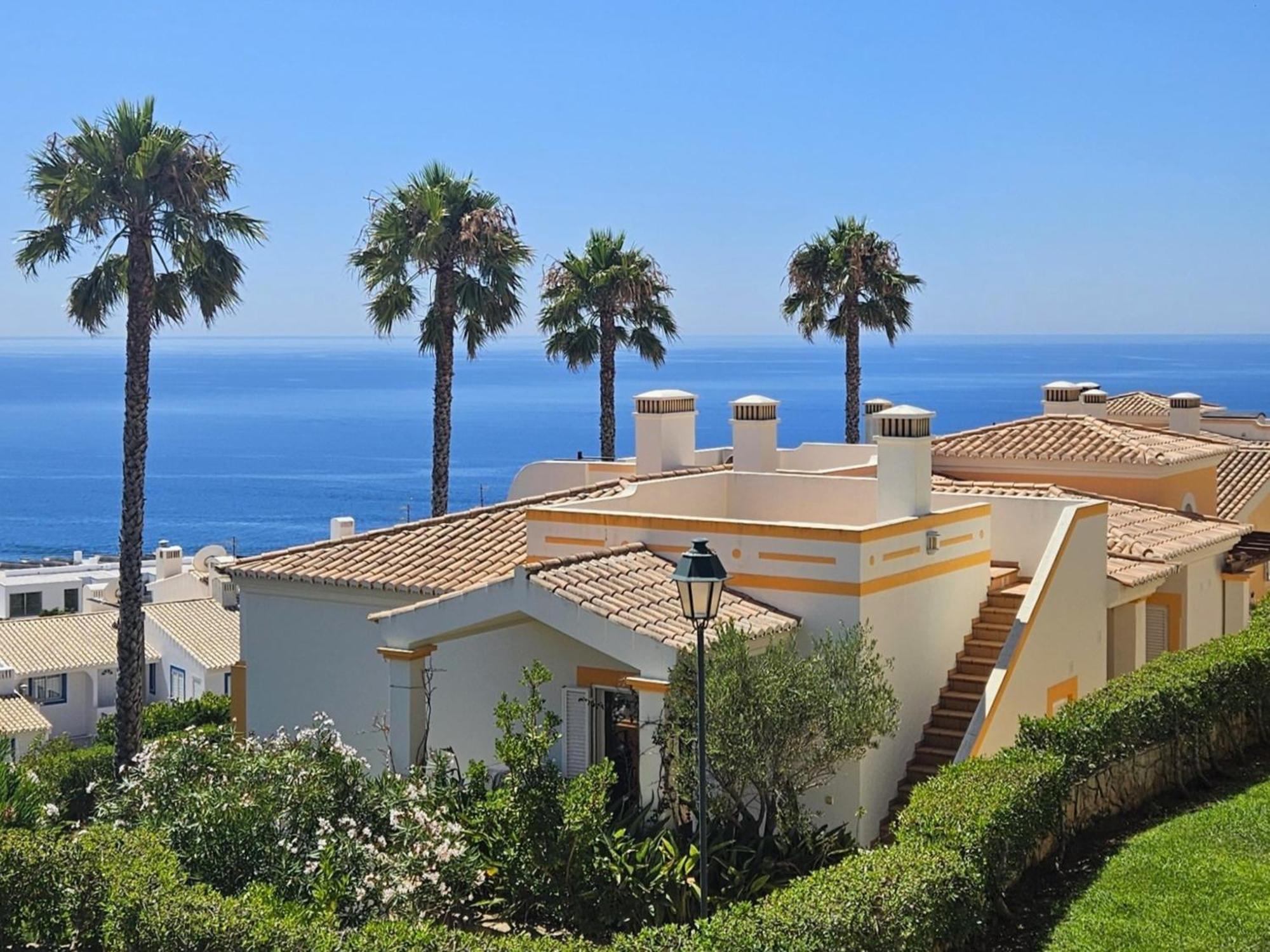 The View - Santo Antonio Villas, Golf & Spa Salema Bagian luar foto
