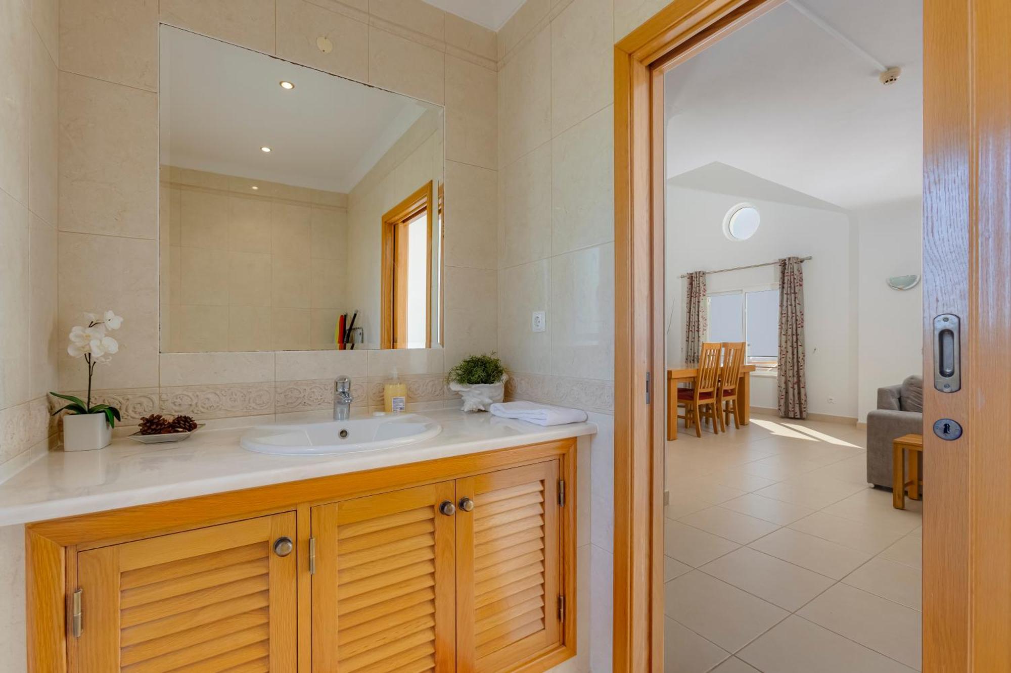 The View - Santo Antonio Villas, Golf & Spa Salema Bagian luar foto