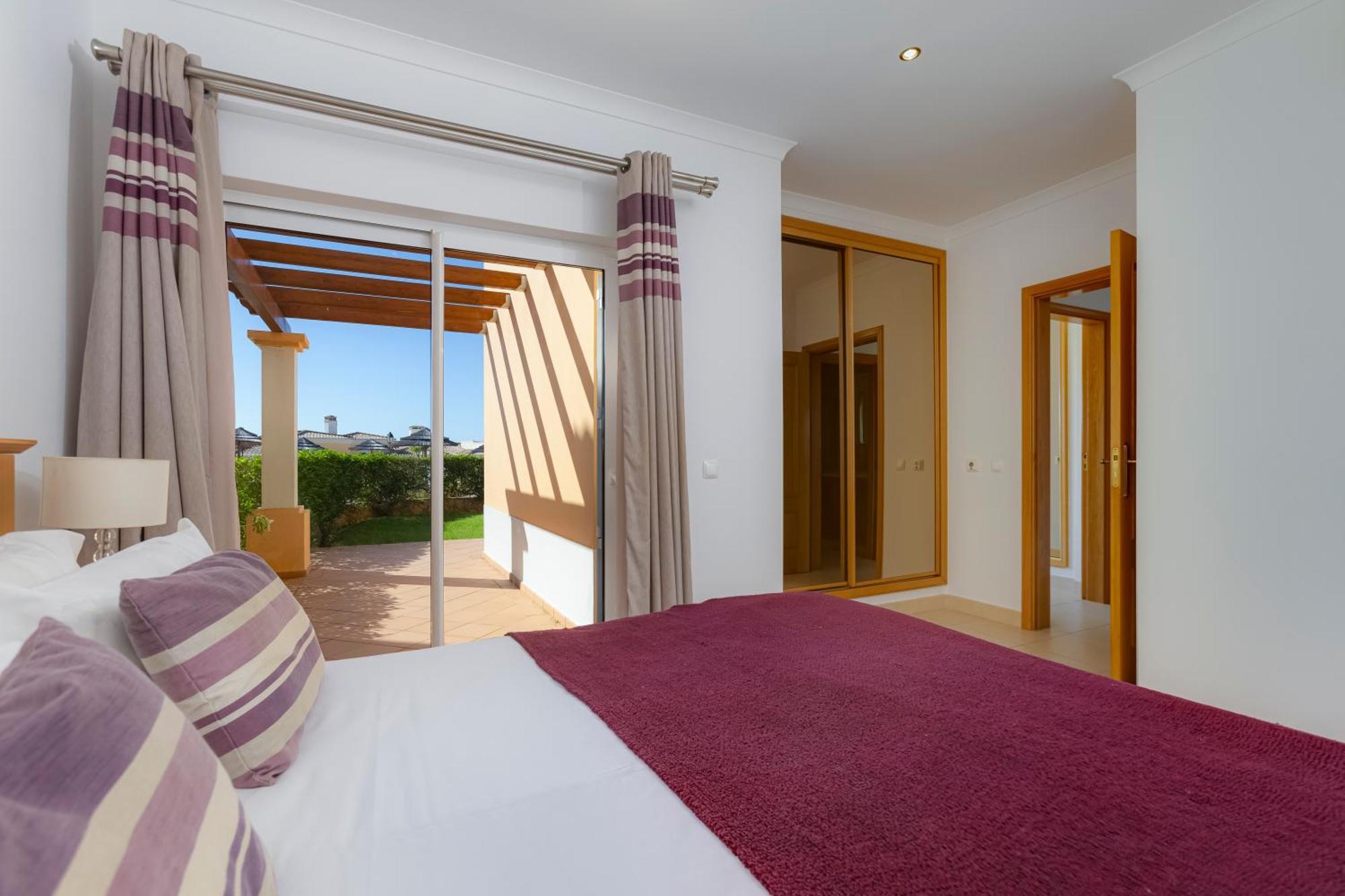 The View - Santo Antonio Villas, Golf & Spa Salema Bagian luar foto
